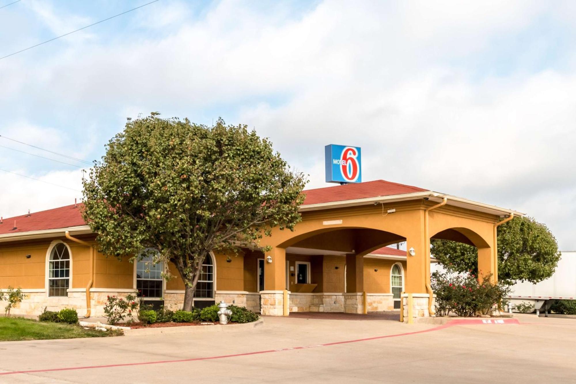 Motel 6 Alvarado Tx Екстериор снимка